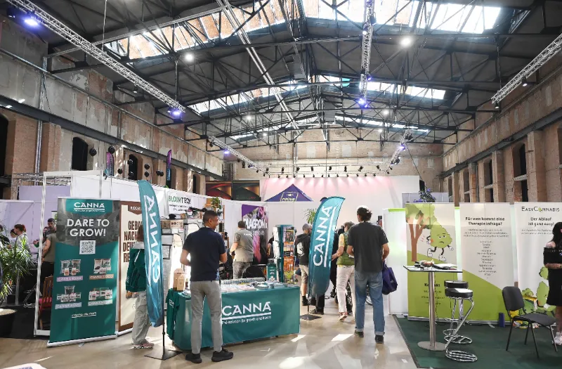 CannaFriends Hanf - Fachmesse Ilsede Gebläsehalle